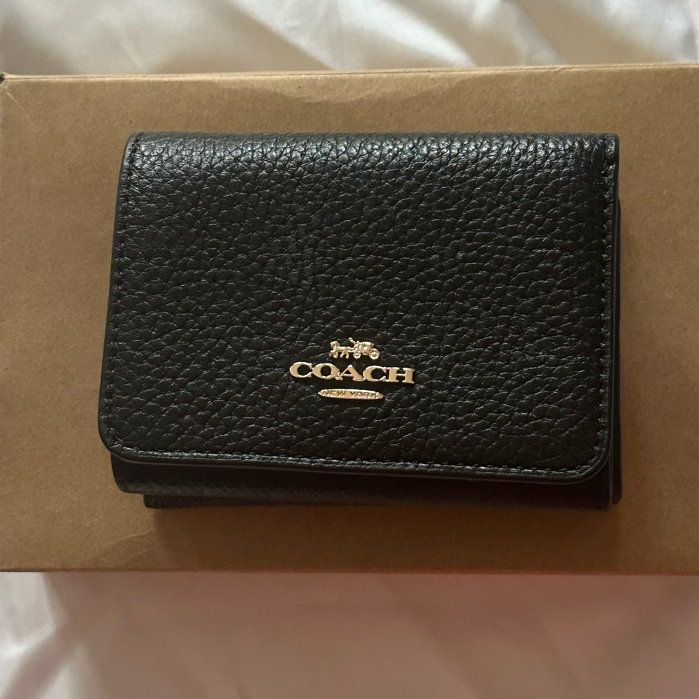 Coach Wallet - Picture 3 of 13